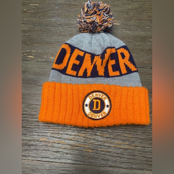 Unisex Starter Navy Denver Broncos Cuffed Knit Hat with Pom Beanie - Picture 1 of 5